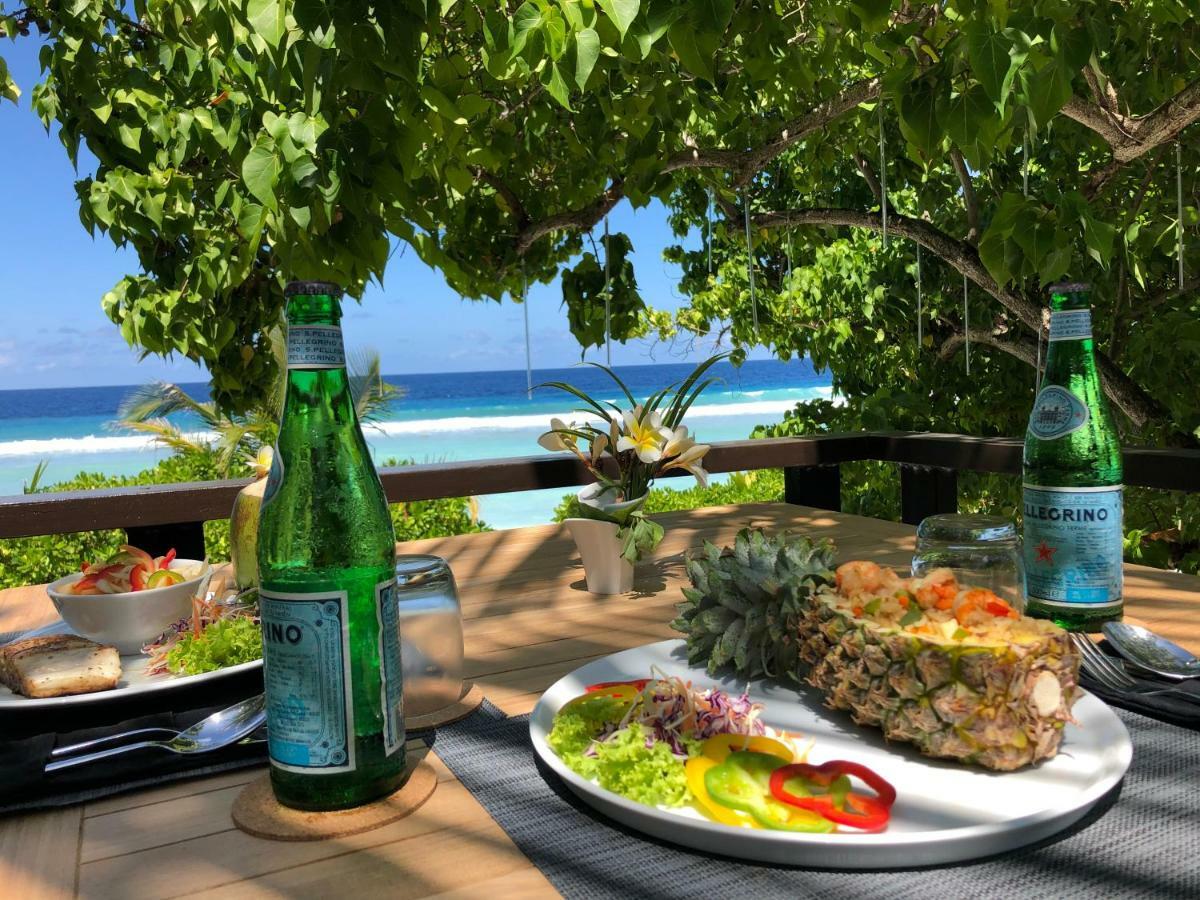 Atollkey Hotel Dhigurah  Eksteriør billede